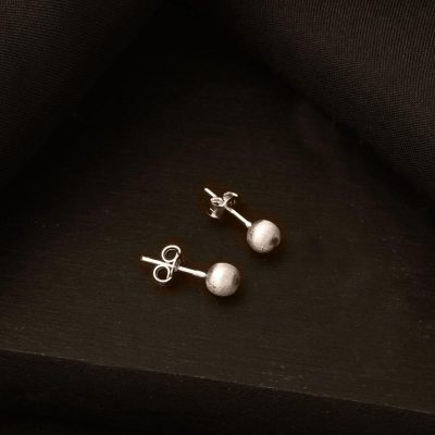 Beyaz Or 14 Carats Mat Top Boucle d'oreille 5 mm. - 14K - 0.9g - EZ Gold