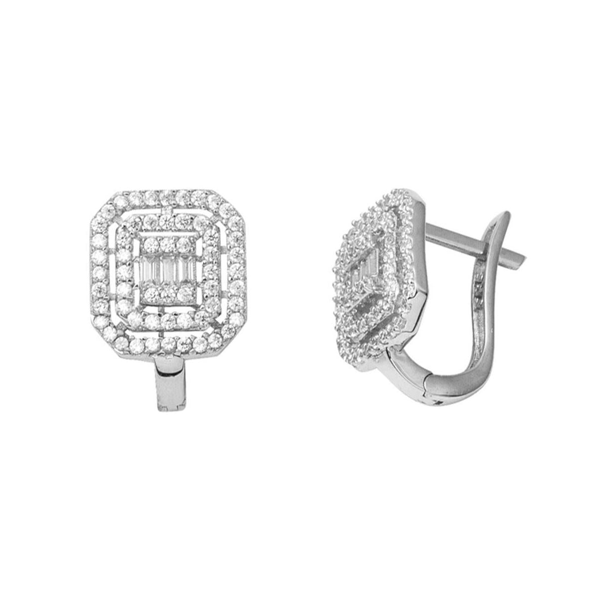 14 Karat White Gold Baguette Earring