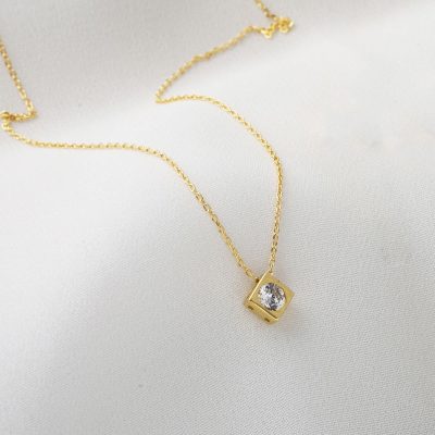 14 Ayar Kare Model Tek taşlı Altın Kolye - 14K - 1.46g - EZ Gold