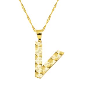 14 Karat Gold 3 Boyutlu İşlemeli V Letteri Necklace