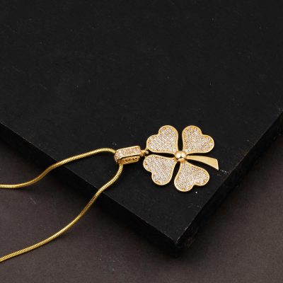 4 Feuillelı Trèfle 14 Carats Or Collier - 14K - 6.78g - EZ Gold