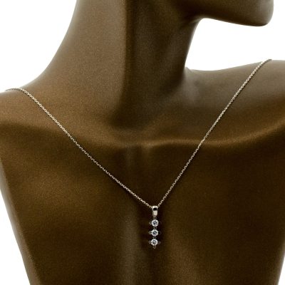 0,33 Karat Tria Pırlanta Kolye - 14K - 2.75g - EZ Gold