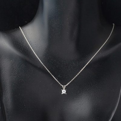 0,16 ct. Mozanit Pırlanta Tektaş Kolye - 14K - 1.76g - EZ Gold