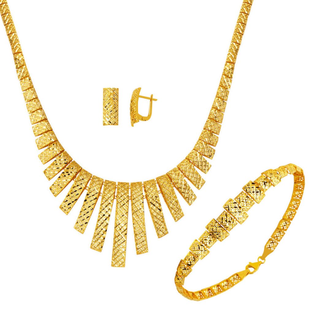 Modern Designed 22 Karat Gold Wedding Set