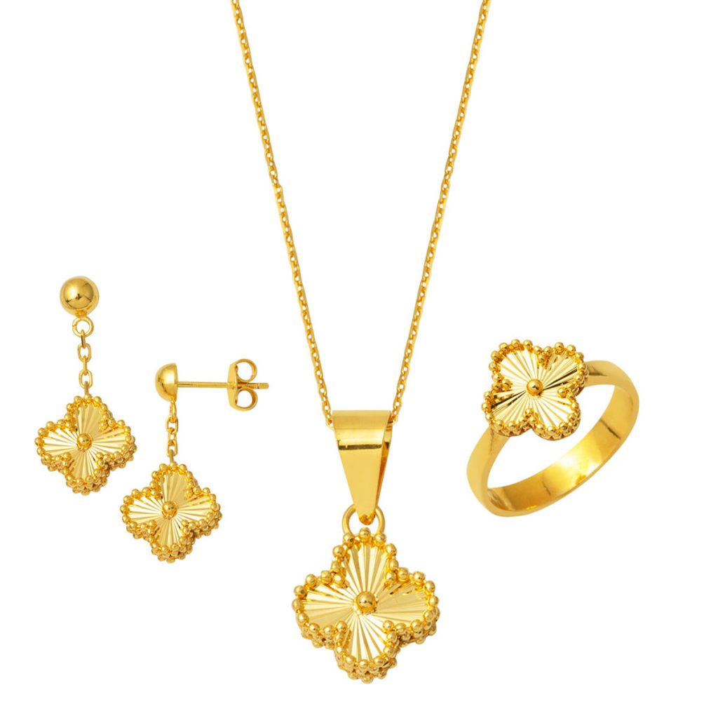 Clover 22 Karat Gold Jewelry Set