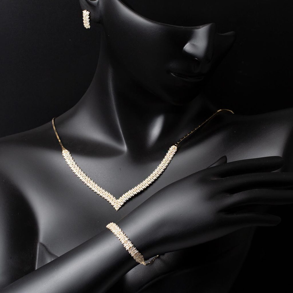 Favori Ivy 14 Karat Gold Jewelry Set