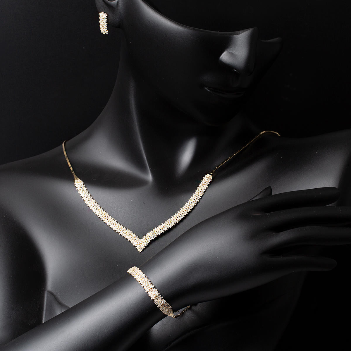 Favori Ivy 14 Karat Gold Jewelry Set