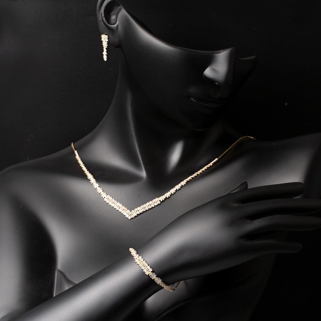 Favori Ivy 14 Karat Gold Jewelry Set
