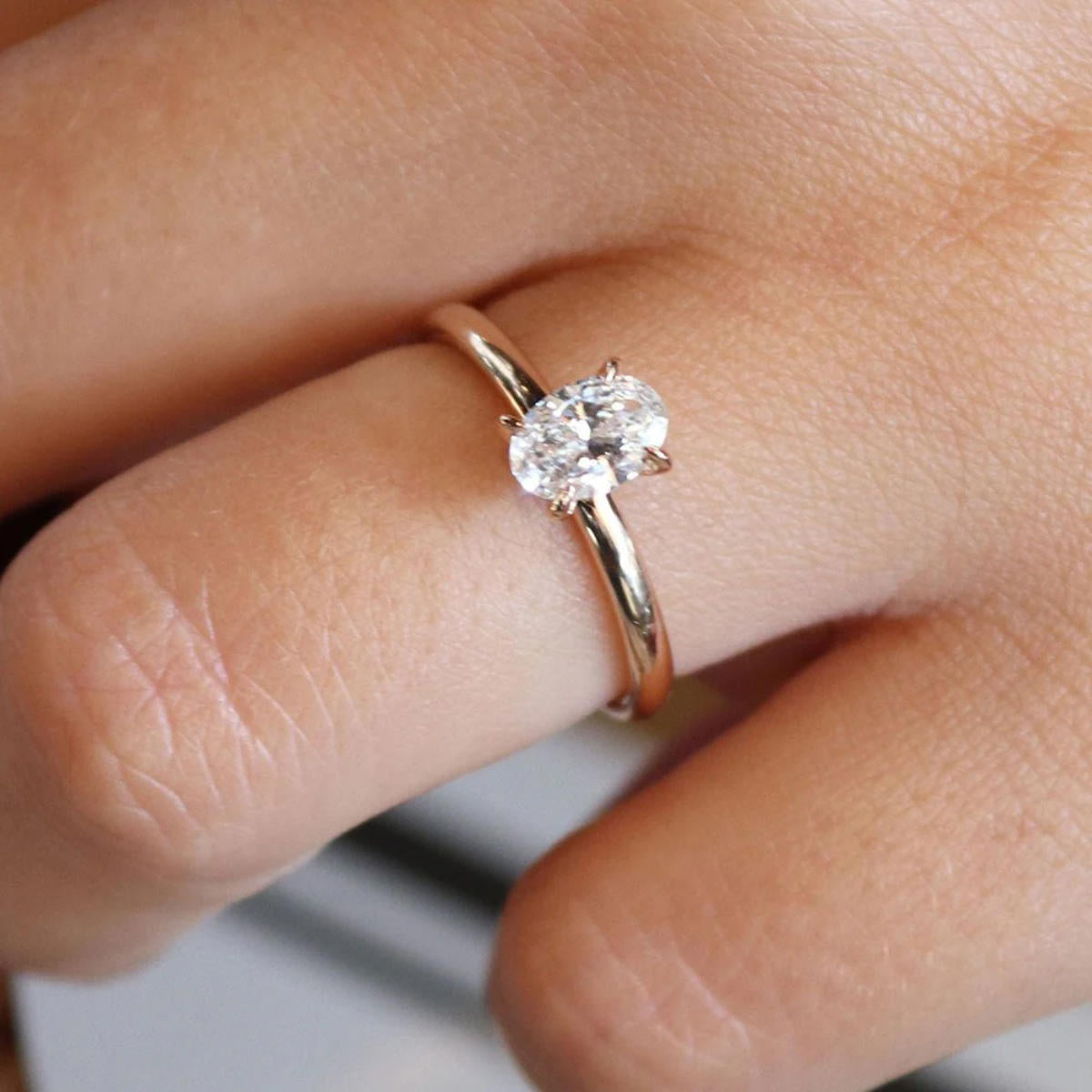 0,50 ct. Oval Kesim Mozanit Tektaş Yüzük - 14 Ayar Rose Altın - Görsel 5