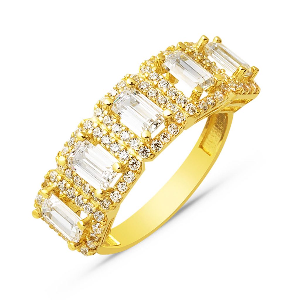 14 Karat Baguette Beş with Stones Gold Ring