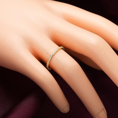 Half-Turn with Stones 14K Gold Ring - 14K - 0.8g - EZ Gold