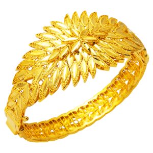 Leaf 14 Karat Gold Cuff Bangle