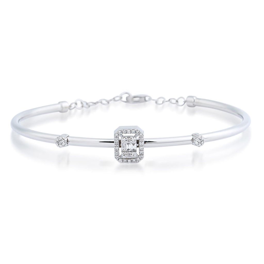 0,28 Carat Baguette Diamond Bangle