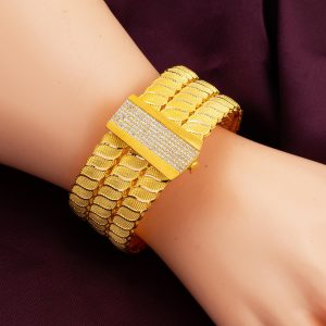 Mardin Twistedsı with Clasp Gold Cuff Bangle