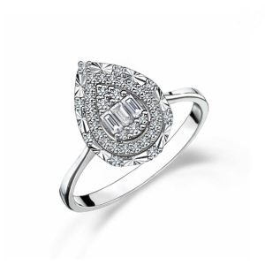 0,23 Carat Baguette Diamond Ring