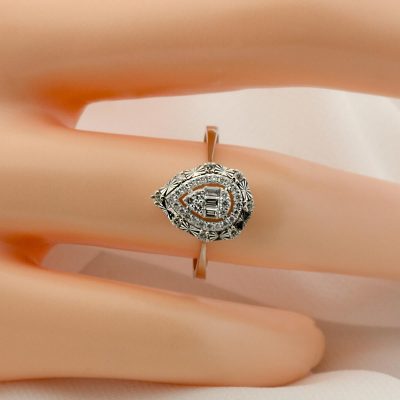 0,23 Karat Baguette Diamond Ring - 14K - 2g - EZ Gold