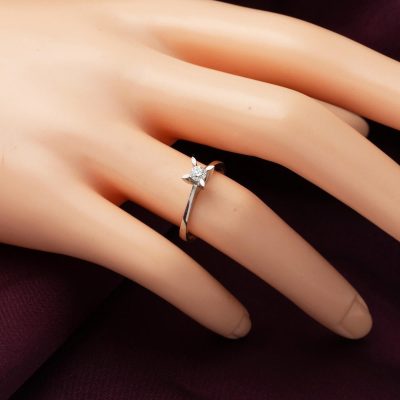 0,21 Karat Solitaire Diamond Almond Setting Ring - 14K - 2.47g - EZ Gold