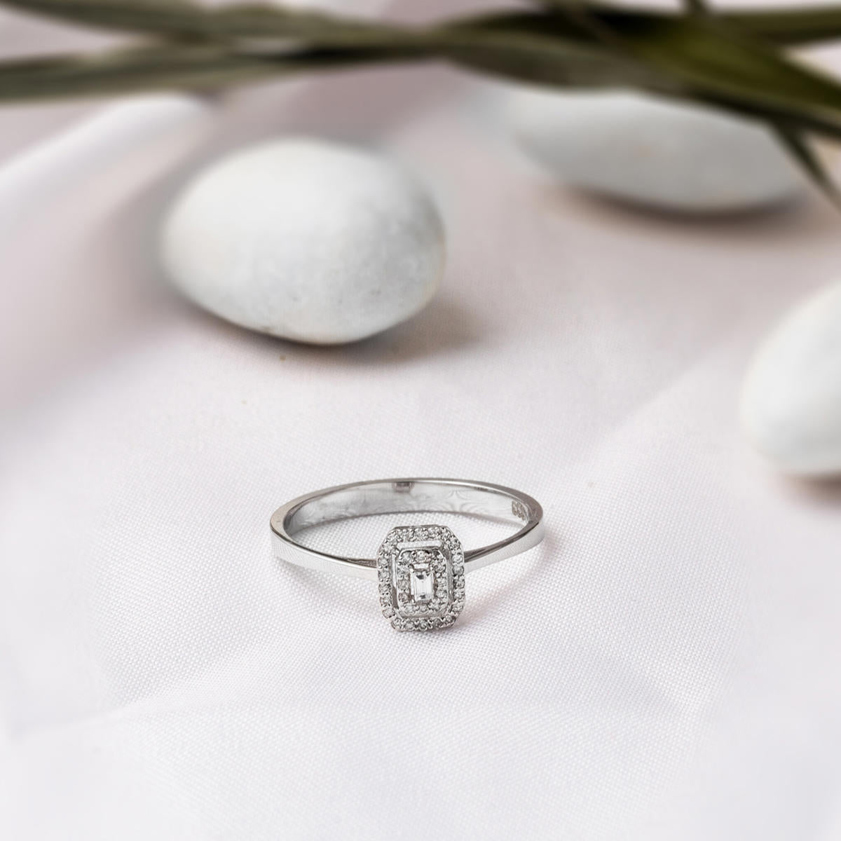 Zer Diamond Baget Pırlantalı Yüzük - Görsel 3