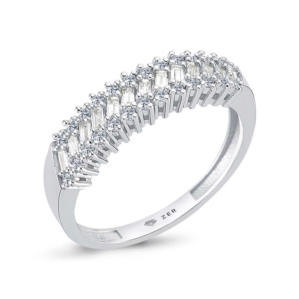 0,47 Carat Baguette Demi-Tour Diamant Bague