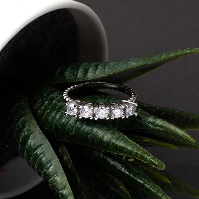 0,40 Karat Five-Stone Diamond Ring - 14K - 3g - EZ Gold