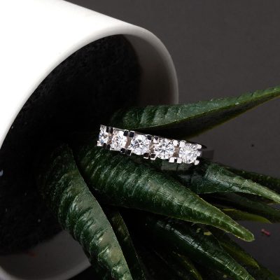 0,50 Karat Five-Stone Diamond Ring - 14K - 4g - EZ Gold