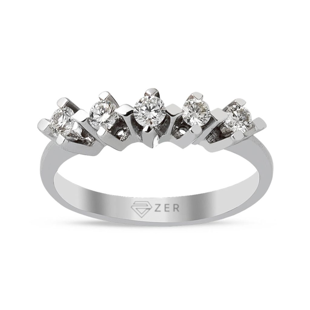 Çapraz Montür 0,19 Carat Five-Stone Diamond Ring