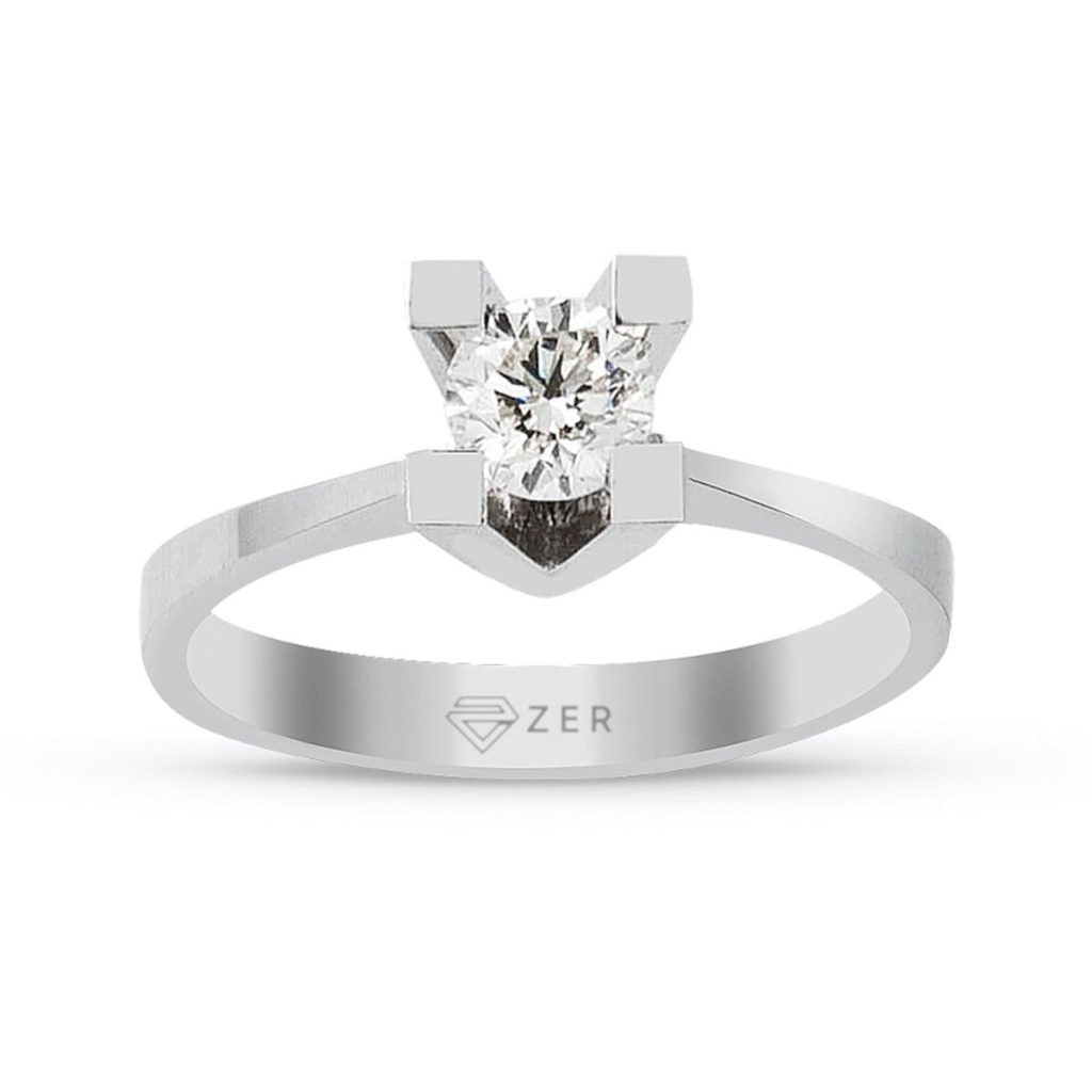 Square Setting 0,34 Carat Diamond Solitaire Ring