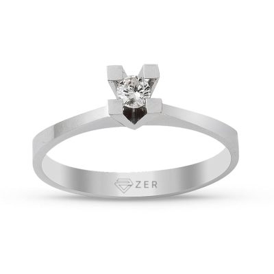 0,10 Carat Griffe Carrée Solitaire Diamond Ring