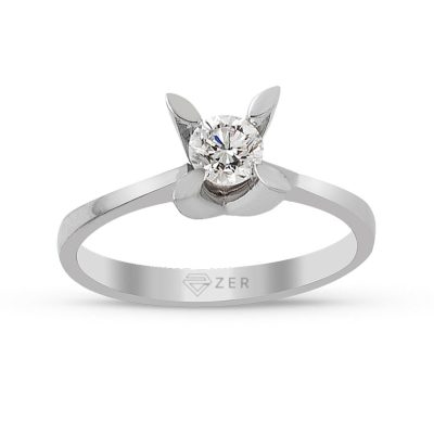 0,13 Carat Griffe Amande Solitaire Diamond Ring
